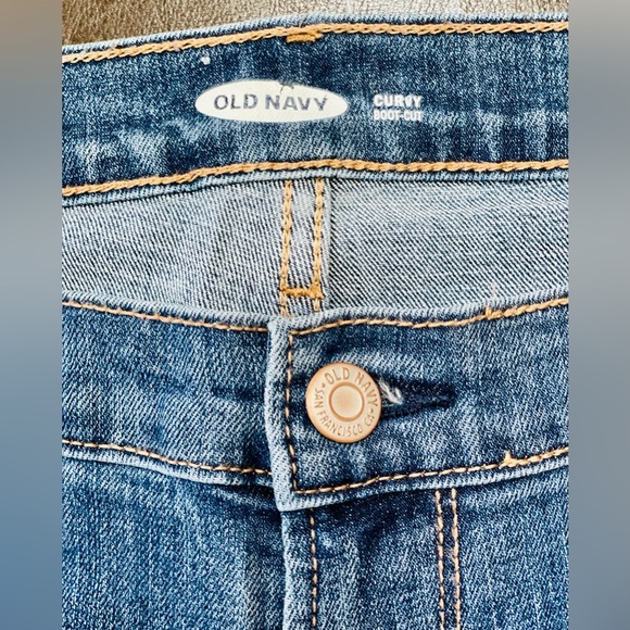 Old Navy Women’s Boot-Cut Jeans, Size 14P - Picture 2 of 14